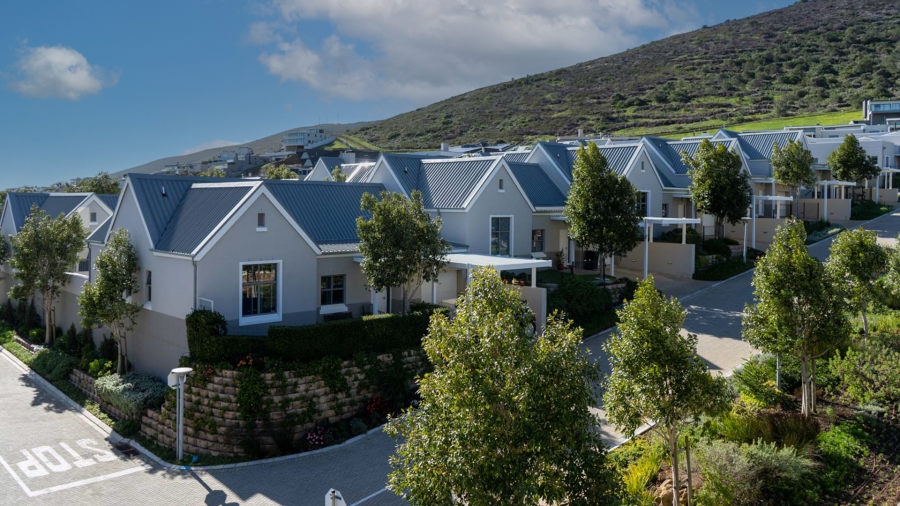 3 Bedroom Property for Sale in Plattekloof Western Cape